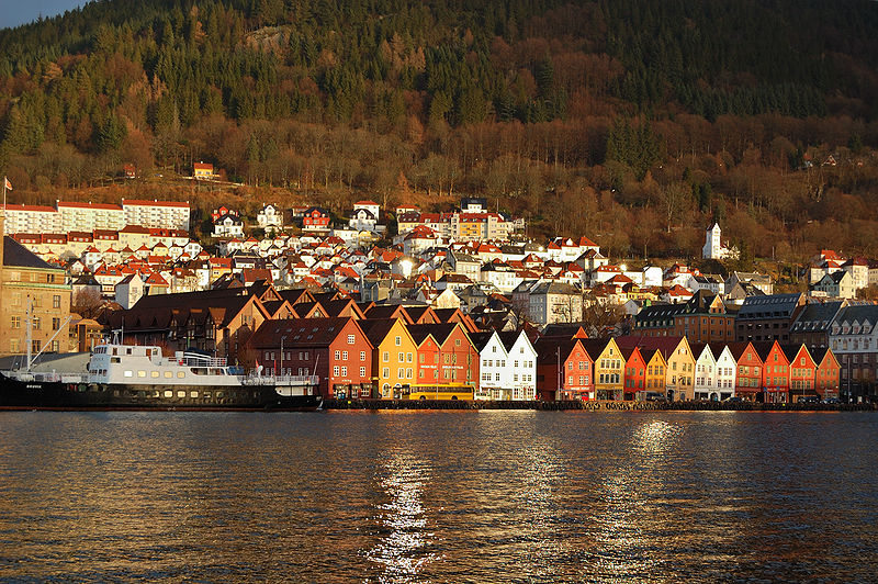 Viewpoint of Bryggen and Fløyen.